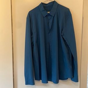 Lulu lemon men’s XL airing easy shirt. Dark teal blue. Excellent condition.